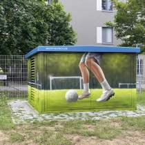 Fußball Graffiti Auftrag mit Blick auf den Sportplatz in Ludwigsfelde von Motiv-Wunsch.