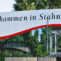 Gemeinde Stahnsdorf, Ortseingangsschild mit gemütlichen Charakter.